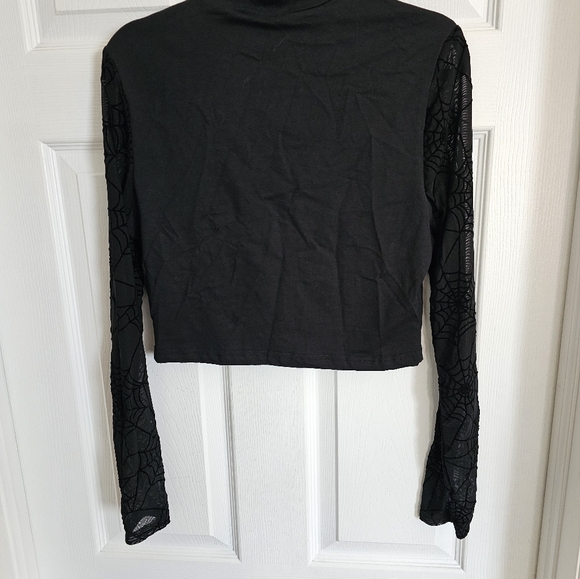 SHEIN Spiderweb Print Top - Picture 3 of 5